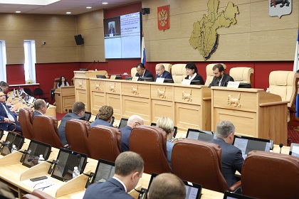 Обращение о необходимости сохранения программ высшего образования в филиале БГУ в Усть-Илимске признано парламентским запросом