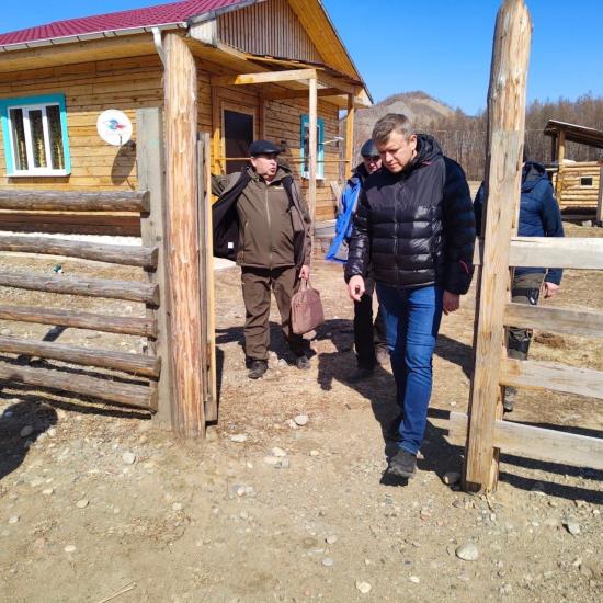 Тимур Сагдеев оценил ход строительства новых социальных объектов и встретился с общественностью Тофаларии