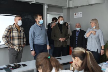 Депутаты Заксобрания добились сокращения сроков ремонта соцобъектов в Черемхово