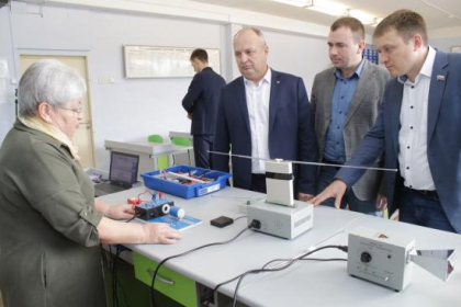 Кабинет физики в Усть-Илимском экспериментальном лицее обновился и получил новое оборудование