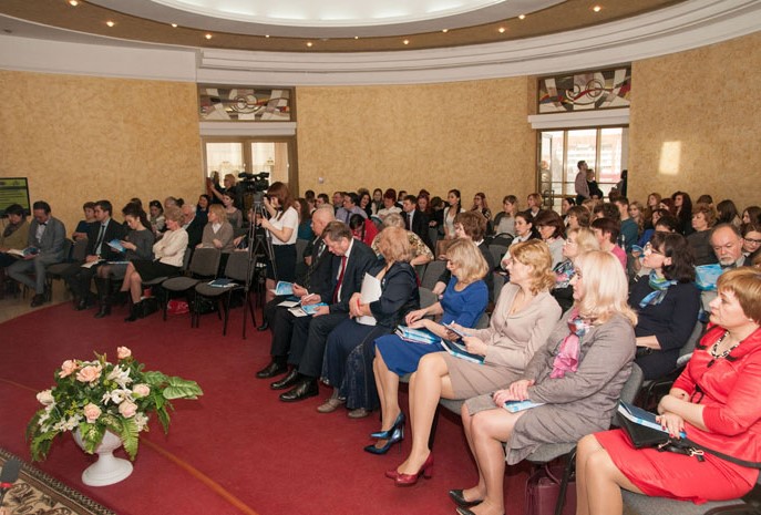 Депутаты Законодательного Собрания приняли участие в международной конференции, посвященной столетию органов ЗАГС