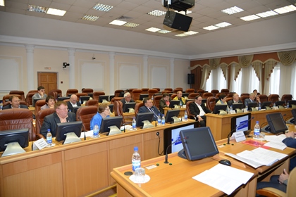 Общественный Совет поддержал кандидатуры для награждения Почетным знаком Юрия Ножикова и обсудил исполнение двух областных законов