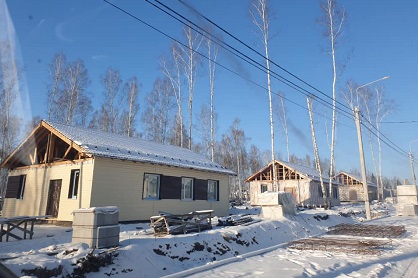 Денис Шершнев проинспектировал строительство домов в микрорайоне Березовая роща в Тулуне