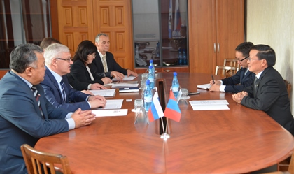 Встреча с делегацией Генерального консульства Монголии в Иркутске прошла в Законодательном Собрании