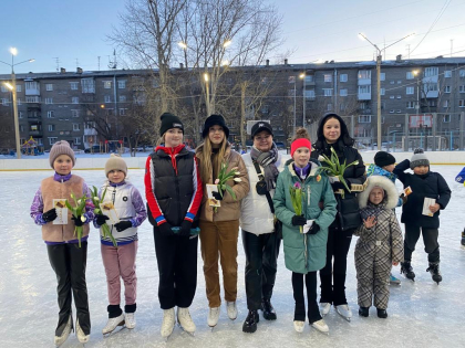 Ольга Носенко помогла организовать бесплатный мастер-класс по фигурному катанию в Иркутске