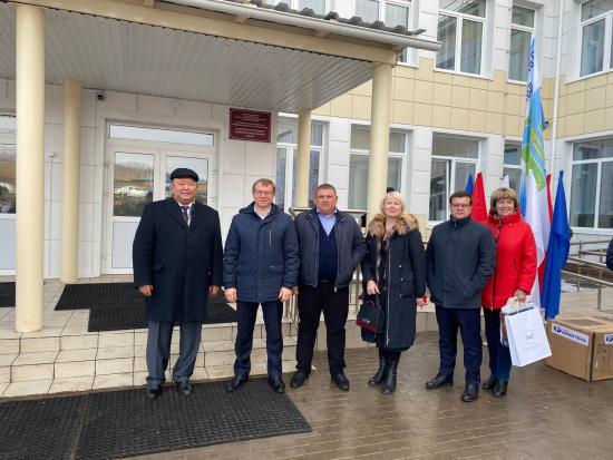 Кузьма Алдаров и Ольга Безродных приняли участие в открытии школы в селе Бажир Заларинского района