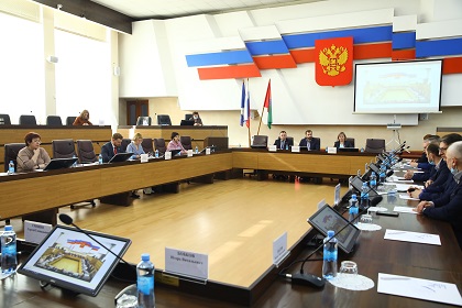 Областные парламентарии провели обучающий семинар в Братске для представительных органов муниципальных образований