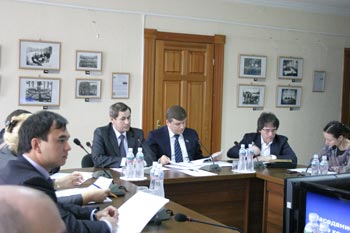 Депутаты обсудили результаты использования средств, выделенных в 2010 году на реализацию национального проекта «Доступное и комфортное жилье – гражданам России» 