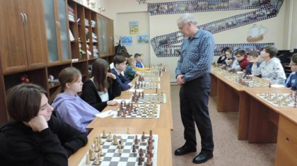 Ангарчане поедут на всероссийское детское шахматное первенство при поддержке Евгения Сарсенбаева