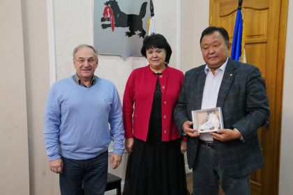 Ольга Носенко и Кузьма Алдаров провели совещание с генеральным директором Федерации фигурного катания России Александром Коганом