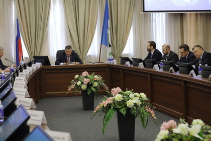 Александр Ведерников принял участие в заседании правительства Иркутской области