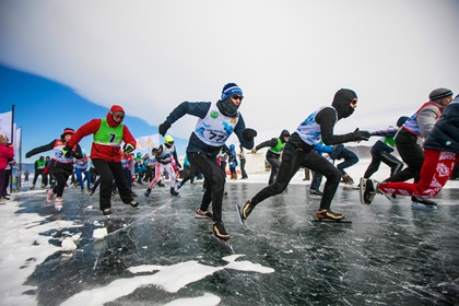 Депутаты Законодательного Собрания приняли участие в Байкальском марафоне на коньках