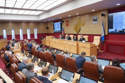 Под председательством Александра Ведерникова начала работу 64 сессия Законодательного Собрания