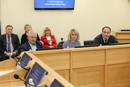 О важнейших законодательных инициативах в работе комитета по бюджету рассказала Наталья Дикусарова