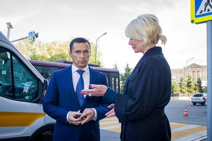 Два микроавтобуса для организации социального такси подарила Иркутску Нина Чекотова 