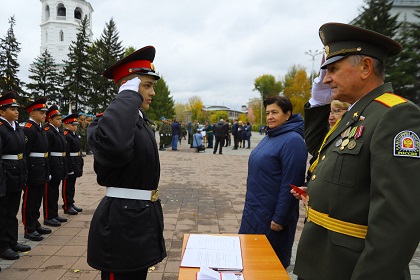 Ирина Синцова поздравила кадетов с принятием присяги