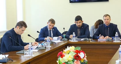 Комитет по госстроительству одобрил законопроект об учреждении звания «Почетный предприниматель Иркутской области»