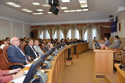 В областном парламенте прошла стажировка депутатов МО по социальным вопросам