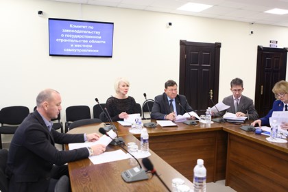 Решения комитета по законодательству о госстроительстве и местном самоуправлении
