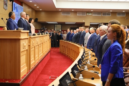 Под руководством Сергея Брилки начала работу 63 сессия Законодательного Собрания 