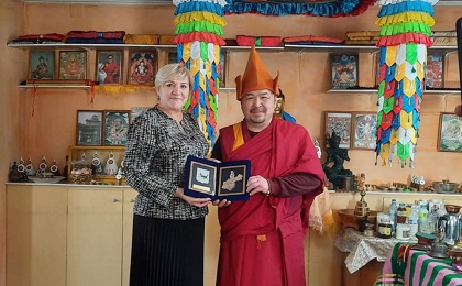 Лариса Егорова  поздравила Шираб Ламу с назначением на должность Дид Хамбо Ламы Иркутской области 