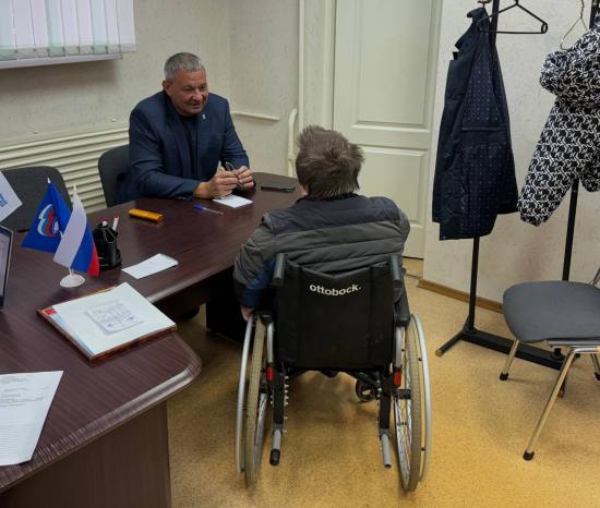 Депутаты ЗакСобрания взяли в работу широкий перечень вопросов по итогам приёмов граждан в Братске
