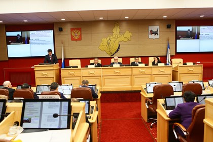 Информацию о работе депутатов Законодательного Собрания за год обсудили на сессии