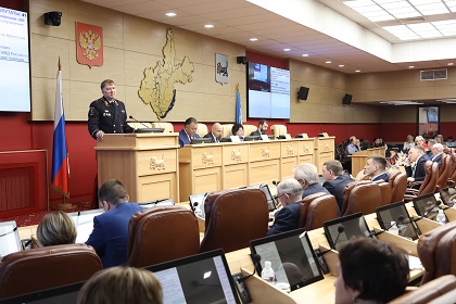 Депутаты обсудили на 28-й сессии ежегодный отчет ГУ МВД по Иркутской области