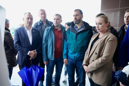 Депутаты ЗакСобрания работают в Усть-Илимске