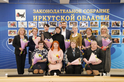 Развитие молодежной политики в Иркутской области обсудили на встрече Александра Ведерникова с женщинами – председателями дум