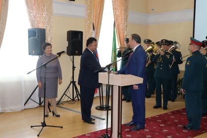 Депутаты Законодательного Собрания приняли участие в церемонии вступления в должность мэра Иркутского района 