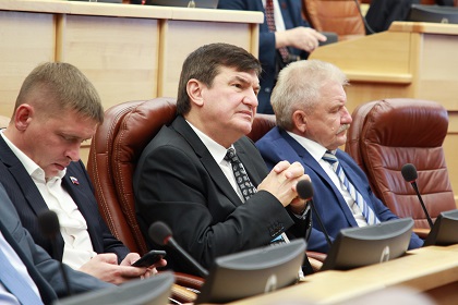 Александр Битаров сложил полномочия депутата Законодательного Собрания