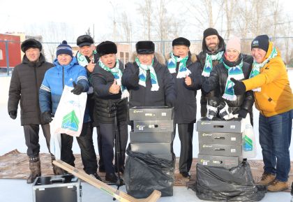 Депутаты ЗС приняли участие в торжественном открытии хоккейной школы «Сибскана» в п. Усть-Ордынский