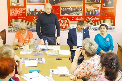 Депутаты поздравили Ленинский Совет ветеранов города Иркутска с Днем Победы