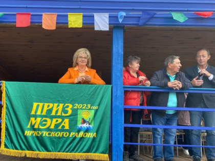 Соревнования по конному спорту на призы мэра Иркутского района поддержала депутат ЗС Галина Кудрявцева