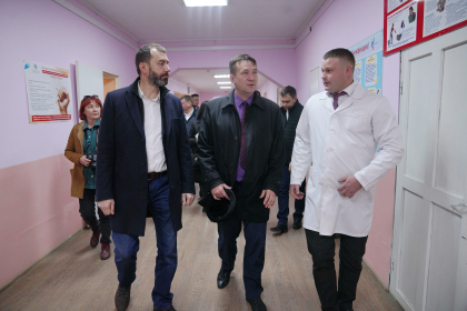 Потребность в новых соцобъектах оценил Александр Ведерников в ходе рабочей поездки в Усть-Удинский район