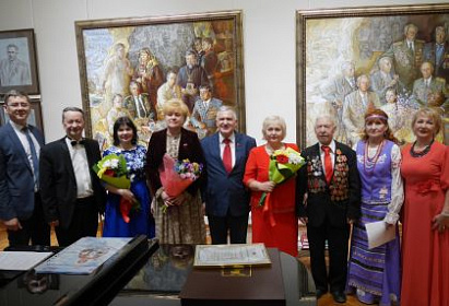 Депутат Андрей Маслов совместно с движением «Русский лад» организовал торжественную церемонию награждения Почетными грамотами Заксобрания