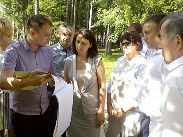 Делегация Законодательного Собрания Иркутской области продолжает работу в Усть-Илимском районе