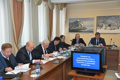 Бюджет и областные подпрограммы развития сельского хозяйства обсудили на профильном комитете ЗакСобрания