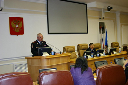 Депутаты обсуждают участие граждан в охране общественного порядка