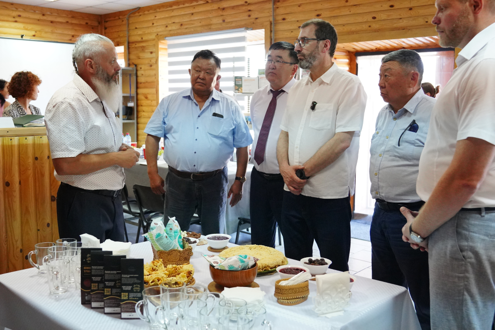 В Иркутской области развивают заготовку и переработку дикоросов