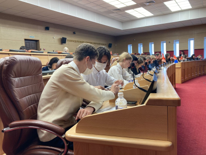 Тест по истории Иркутской области провели в ЗакСобрании