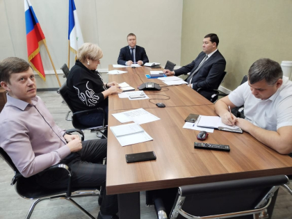 Депутаты ЗС взяли на контроль электроснабжение жилых домов в Слюдянке