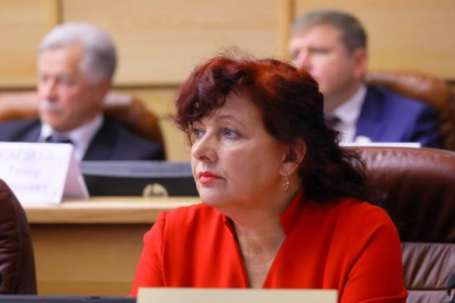 Светлана Шевченко помогла двум сиротам из Ангарска решить проблему с жильем
