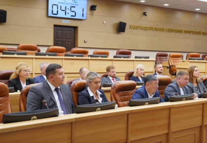 Депутатский штаб по вопросам поддержки проведения специальной военной операции состоялся в Заксобрании 