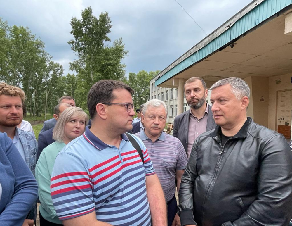 Началась рабочая поездка депутатов ЗакСобрания и правительства области в Братск