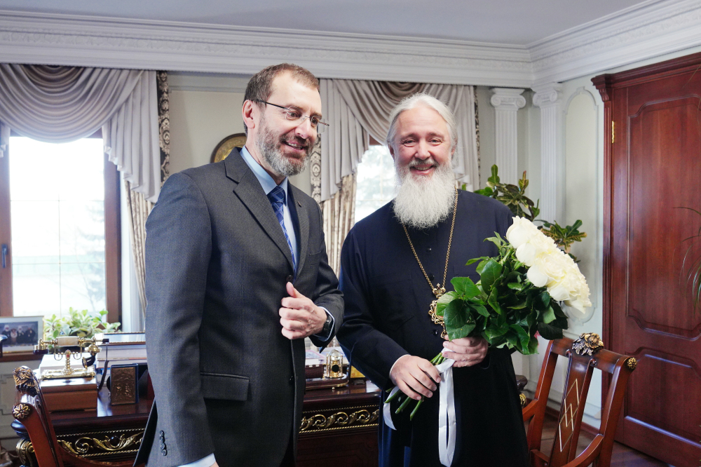  Александр Ведерников встретился с митрополитом Иркутским и Ангарским Максимилианом в рамках Пасхального приёма