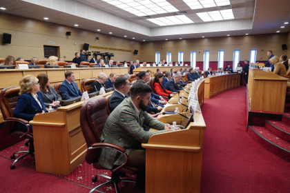 Многодетные семьи погибших участников СВО будут получать земельные участки вне очереди
