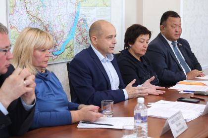 Вопросы школьного питания обсудили в Законодательном Собрании