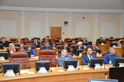 Семинар для членов комиссий по бюджету муниципальных дум прошел в Законодательном Собрании